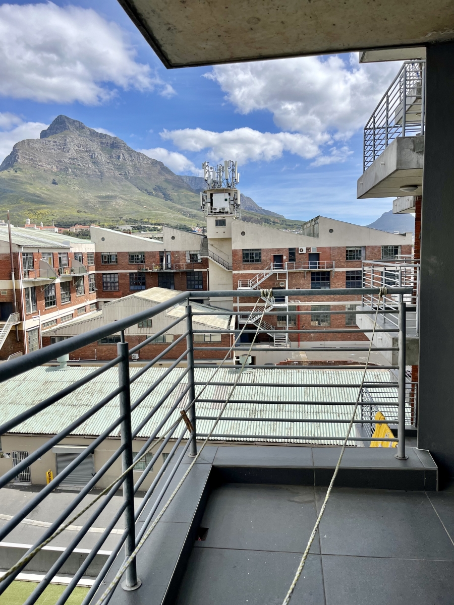 2 Bedroom Property for Sale in Observatory Western Cape